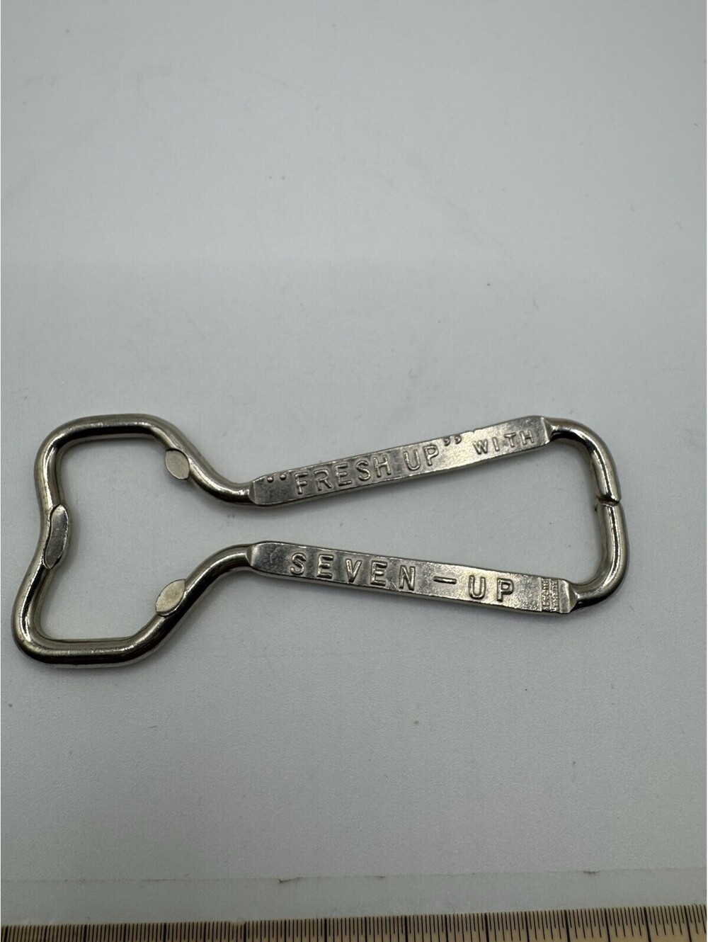 Vintage Fresh Up Seven 7 Up Soda Metal Wire Bottle Opener Advertising 3.5”